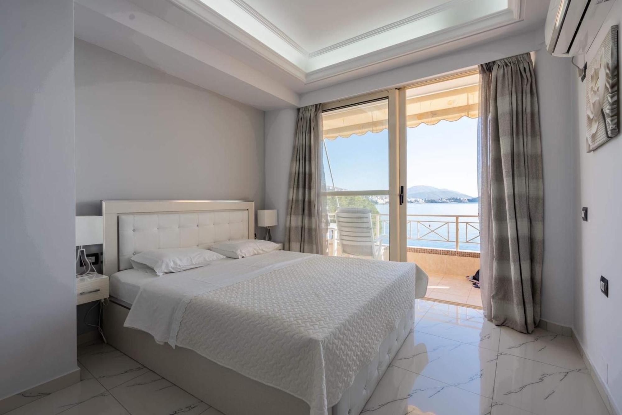 Apartment In Saranda Dış mekan fotoğraf